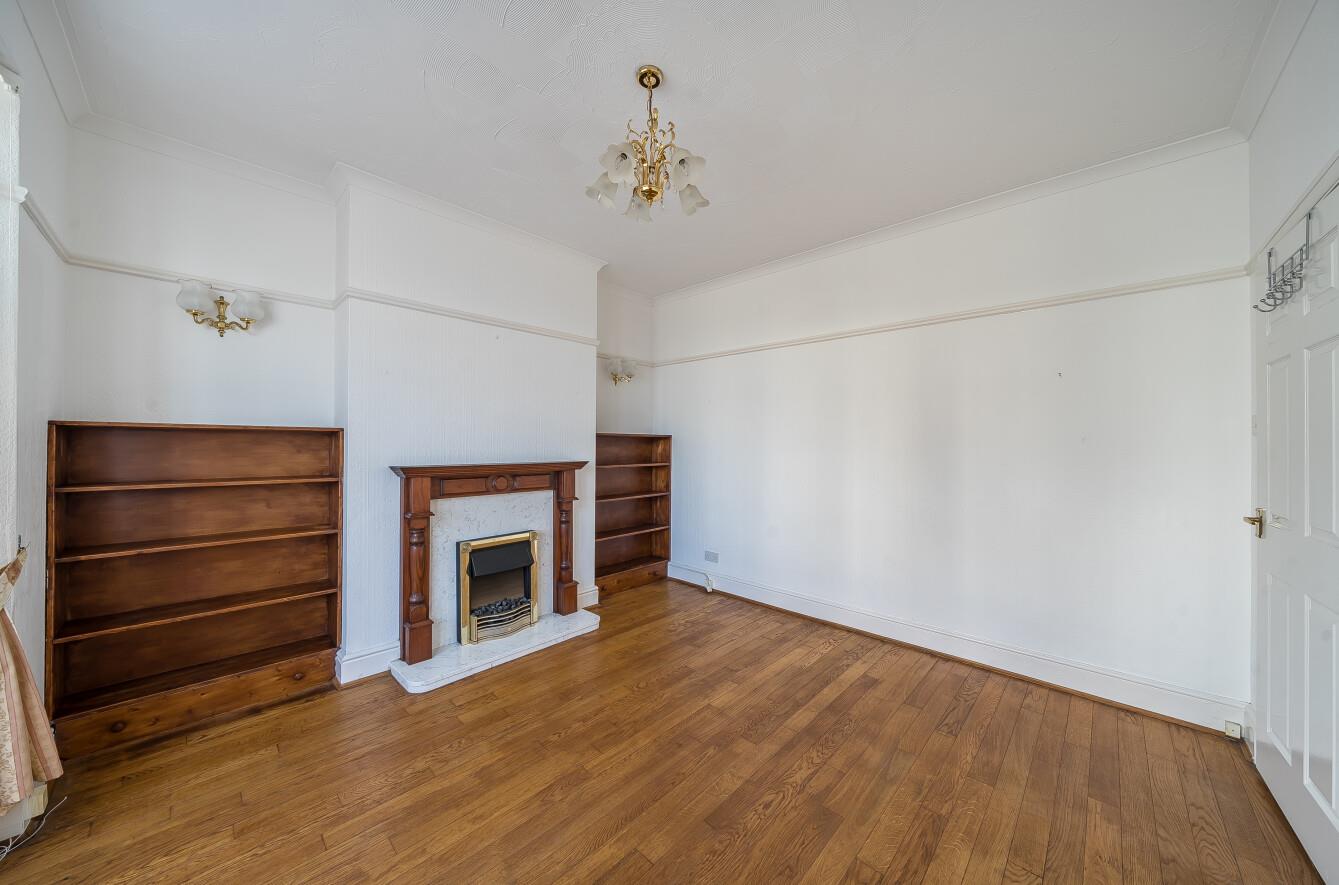 Queen Victoria Road, Llanelli, SA15 2TR